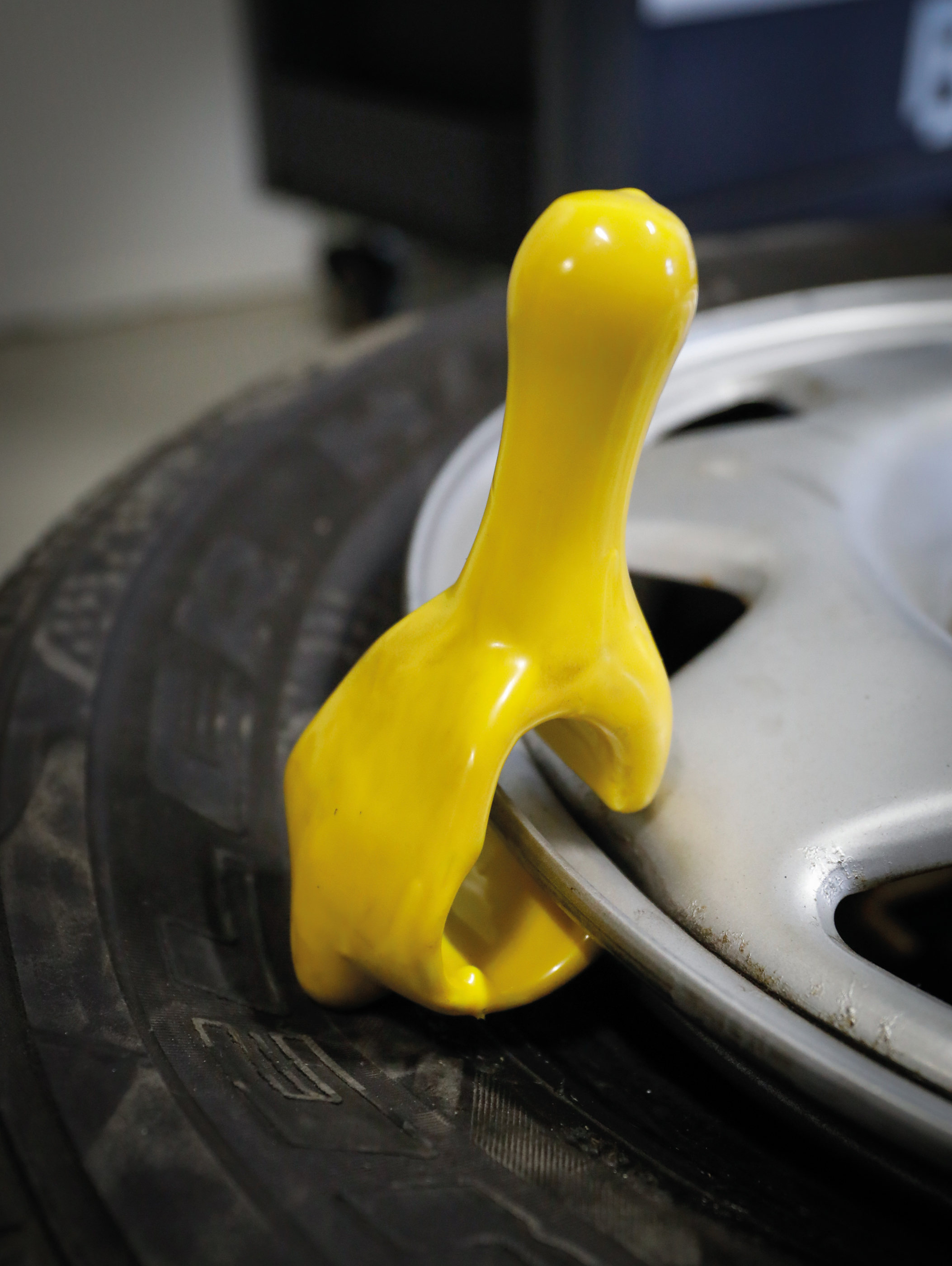 BGS Reifenwulst-Niederhalter