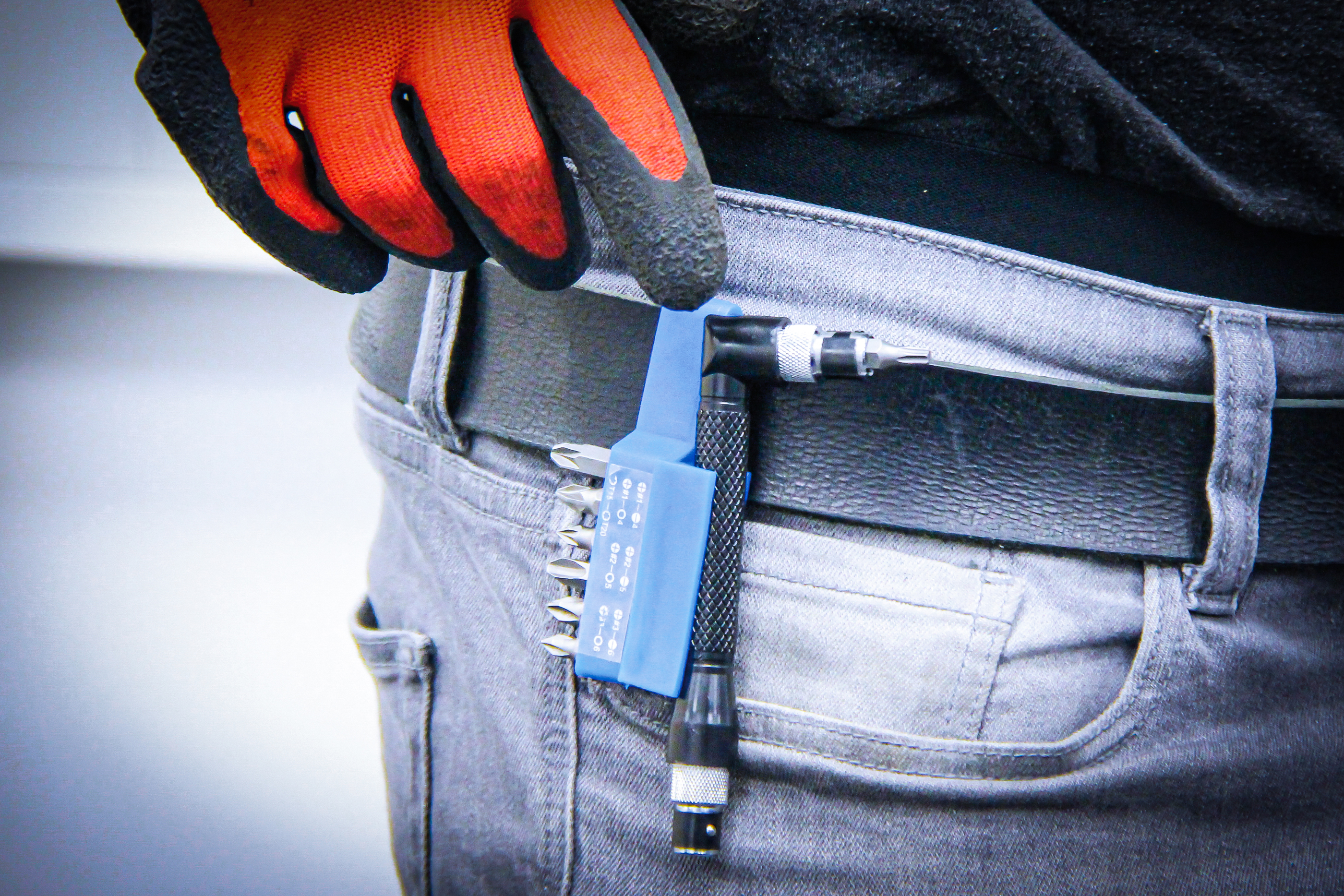 BGS Winkelschrauber mit 7 Doppelklingen-Bits | Antrieb Außensechskant 6,3 mm (1/4") | 8-tlg.